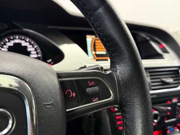 Audi A4 IV (B8) с пробегом 2011 года, цена 990 000 рублей, 258620 км, седан, Автокод Объявления