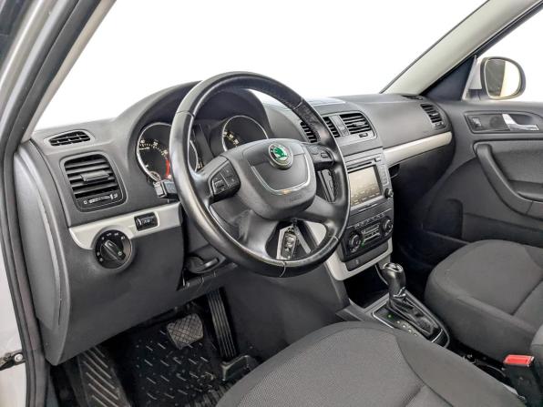 Skoda Yeti I с пробегом 2013 года, цена 1 325 000 рублей, 51124 км, внедорожник, Автокод Объявления