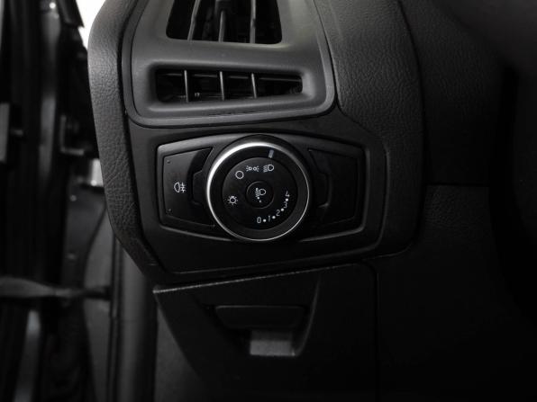 Ford Focus III Рестайлинг с пробегом 2018 года, цена 1 030 000 рублей, 160000 км, хэтчбек, Автокод Объявления