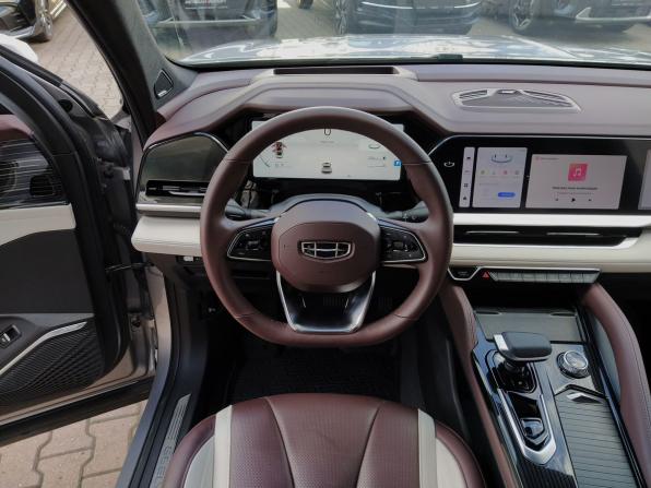 Geely Monjaro I с пробегом 2023 года, цена 3 690 000 рублей, 25378 км, внедорожник, Автокод Объявления