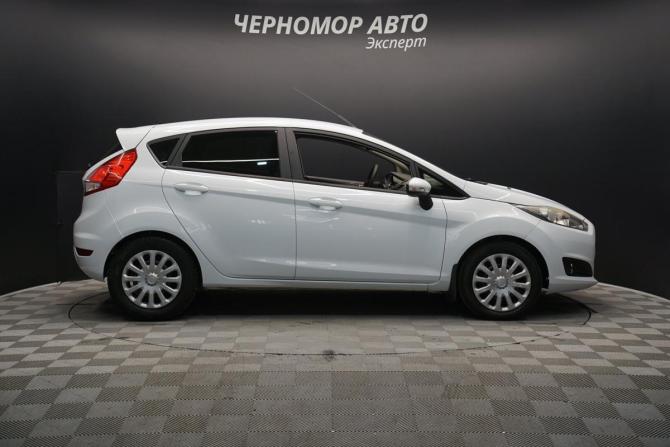 Ford Fiesta Mk6 Рестайлинг с пробегом 2015 года, цена 790 000 рублей, 200000 км, хэтчбек, Автокод Объявления