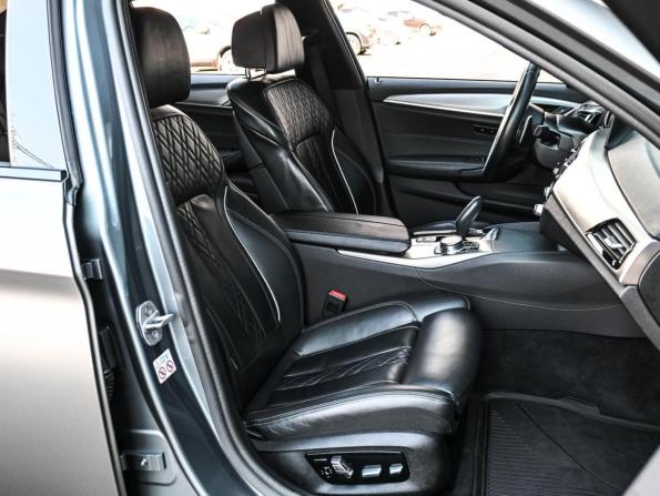 BMW 5 серии VII (G30/G31/G38) с пробегом 2018 года, цена 4 149 000 рублей, 49996 км, седан, Автокод Объявления