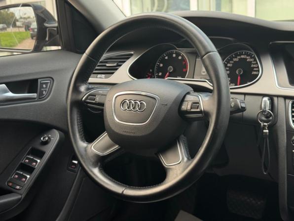 Audi A4 IV (B8) Рестайлинг с пробегом 2012 года, цена 1 265 000 рублей, 202564 км, седан, Автокод Объявления
