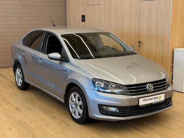 Volkswagen Polo V Рестайлинг с пробегом 2018 года, цена 919 000 рублей, 158000 км, седан, Автокод Объявления