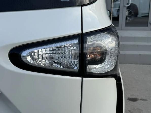 Toyota Sienta II с пробегом 2016 года, цена 1 300 000 рублей, 160058 км, компактвэн, Автокод Объявления