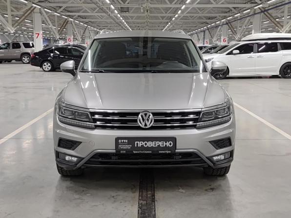 Volkswagen Tiguan II с пробегом 2017 года, цена 2 501 000 рублей, 141067 км, внедорожник, Автокод Объявления
