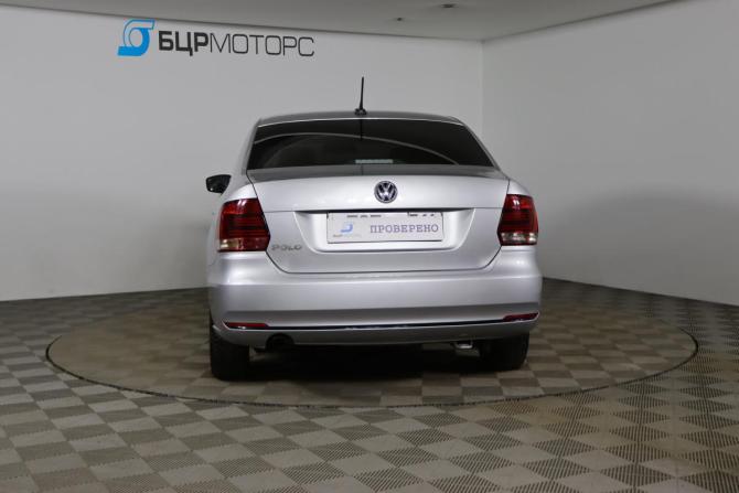 Volkswagen Polo V Рестайлинг с пробегом 2018 года, цена 1 039 990 рублей, 172104 км, седан, Автокод Объявления