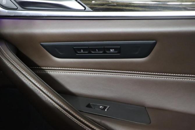 BMW 5 серии VII (G30/G31/G38) с пробегом 2018 года, цена 3 439 990 рублей, 195253 км, седан, Автокод Объявления