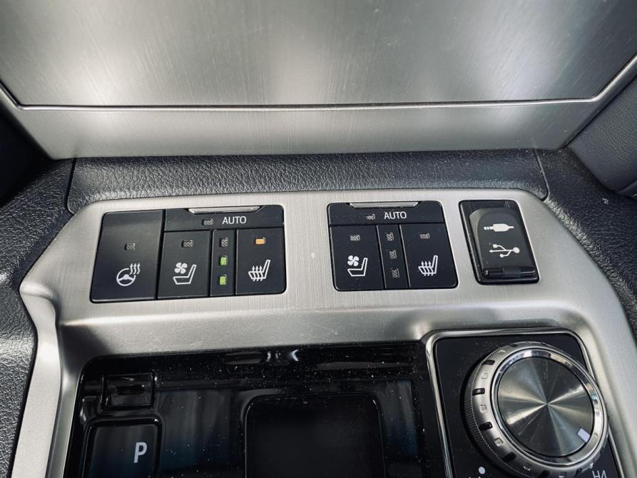 Toyota Land Cruiser 200 Series Рестайлинг 2 Кемерово  - изображение 24