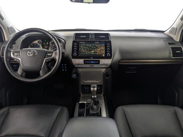 Toyota Land Cruiser Prado 150 Series Рестайлинг 3 с пробегом 2022 года, цена 7 990 000 рублей, 30746 км, внедорожник, Автокод Объявления