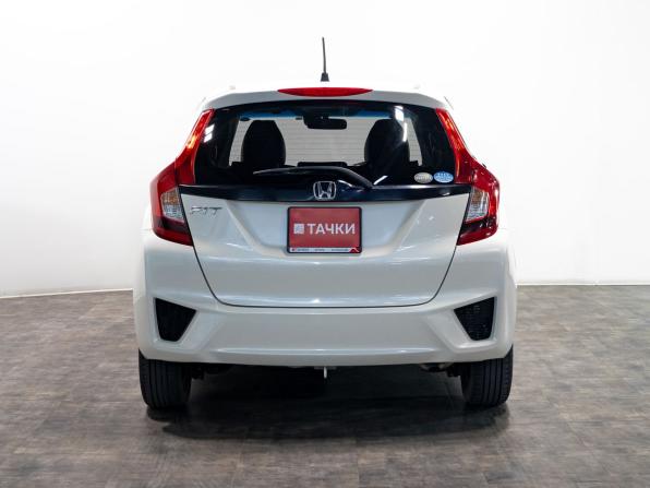 Honda Fit III с пробегом 2016 года, цена 995 000 рублей, 141366 км, хэтчбек, Автокод Объявления