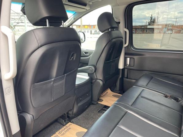 Hyundai Staria I с пробегом 2023 года, цена 5 434 500 рублей, 33603 км, минивэн, Автокод Объявления