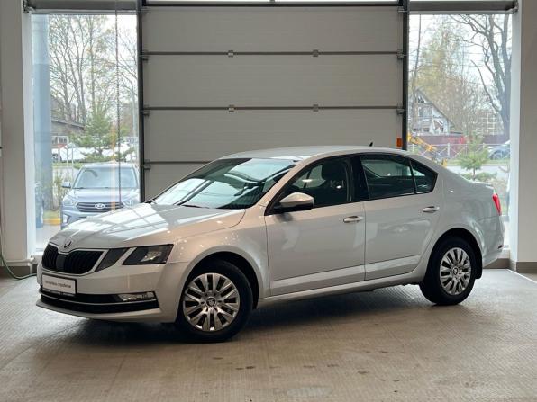 Skoda Octavia III (A7) Рестайлинг с пробегом 2017 года, цена 1 660 000 рублей, 146000 км, лифтбек, Автокод Объявления