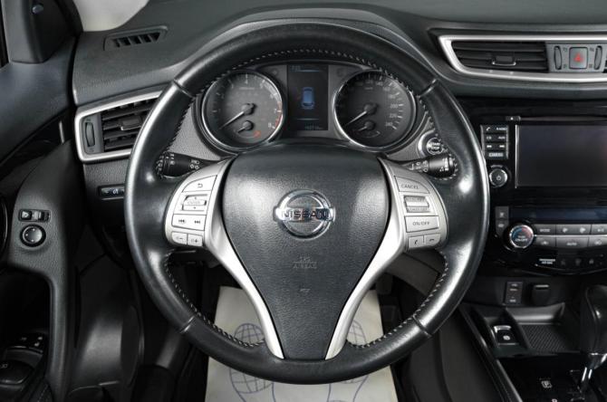 Nissan Qashqai II с пробегом 2017 года, цена 1 769 000 рублей, 192709 км, внедорожник, Автокод Объявления