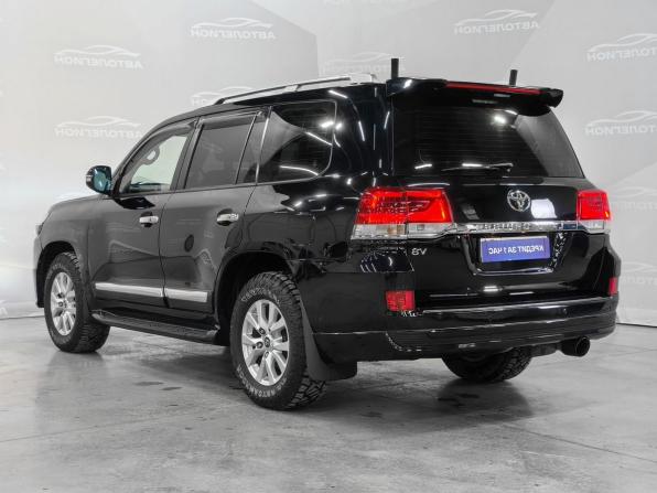 Toyota Land Cruiser 200 Series Рестайлинг 1 с пробегом 2012 года, цена 4 150 000 рублей, 200000 км, внедорожник, Автокод Объявления