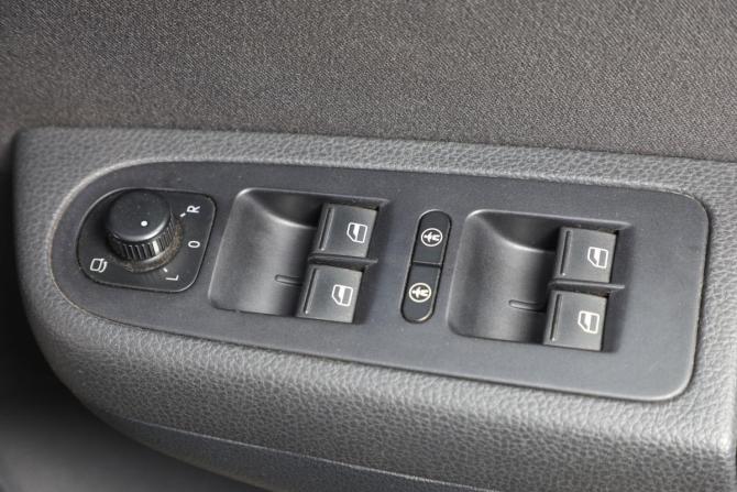 Volkswagen Sharan II с пробегом 2013 года, цена 1 399 000 рублей, 90000 км, минивэн, Автокод Объявления