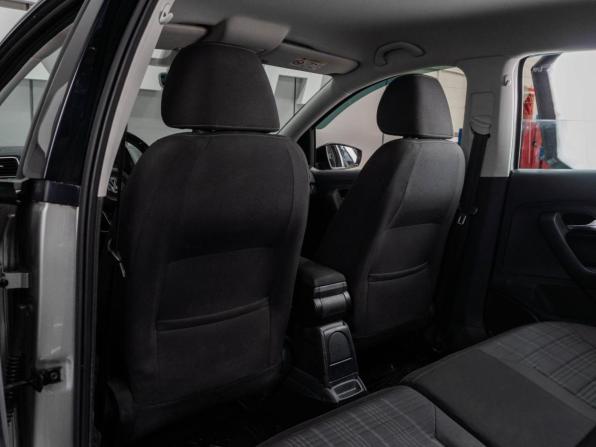 Volkswagen Polo V Рестайлинг с пробегом 2016 года, цена 1 299 000 рублей, 108395 км, седан, Автокод Объявления