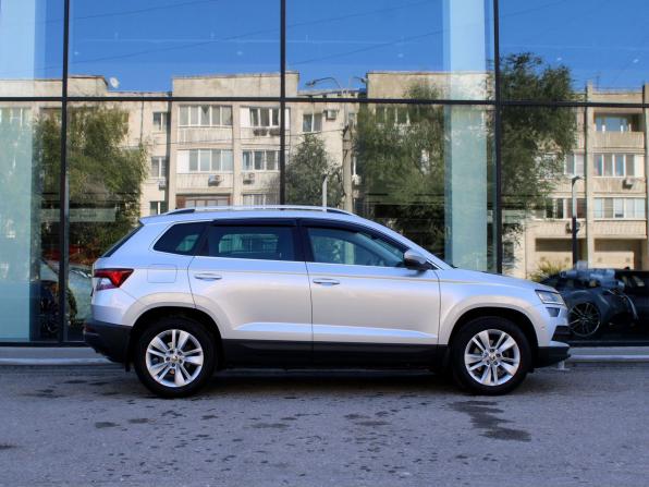 Skoda Karoq I с пробегом 2020 года, цена 2 240 000 рублей, 227282 км, внедорожник, Автокод Объявления