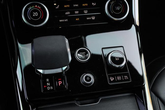 Land Rover Range Rover Sport III с пробегом 2022 года, цена 13 900 000 рублей, 48667 км, внедорожник, Автокод Объявления