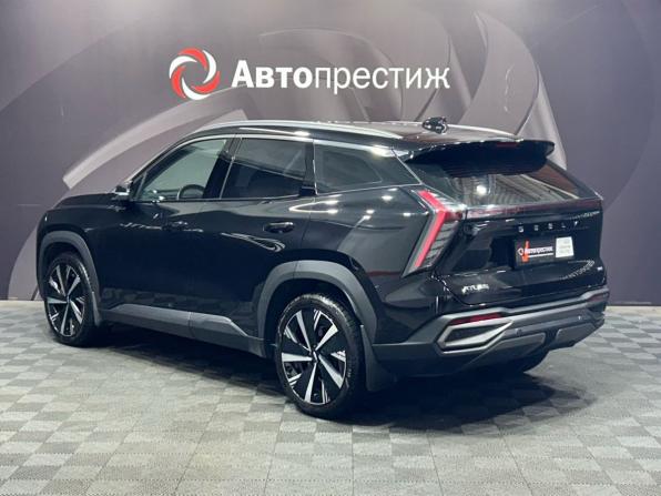 Geely Atlas II с пробегом 2024 года, цена 3 100 000 рублей, 36459 км, внедорожник, Автокод Объявления