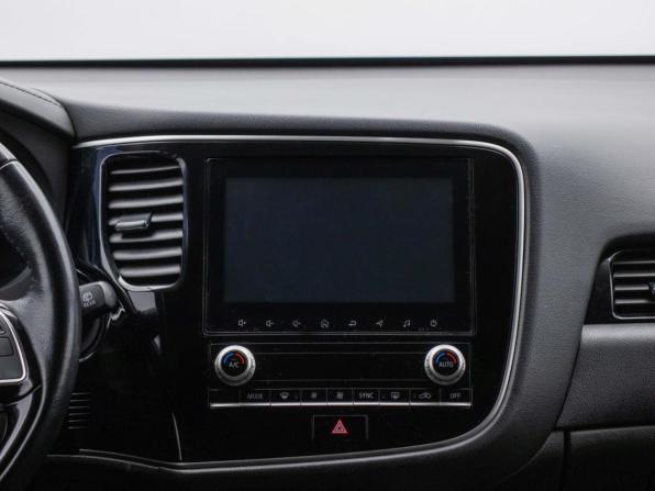 Mitsubishi Outlander III Рестайлинг 3 с пробегом 2022 года, цена 2 274 000 рублей, 141707 км, внедорожник, Автокод Объявления