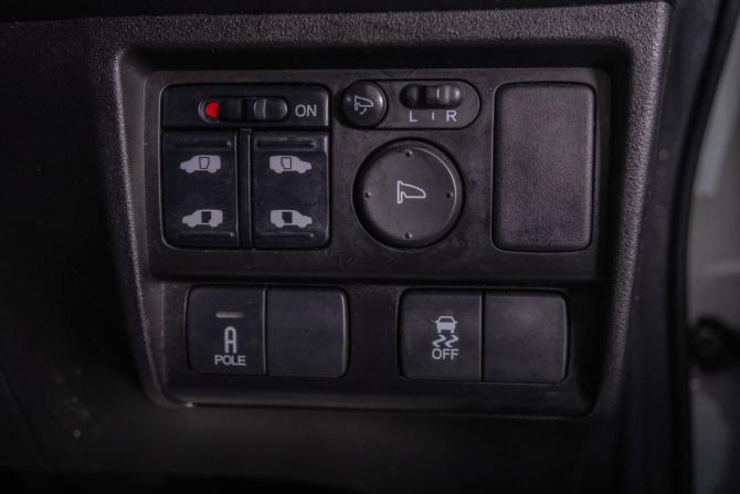 Honda Freed I Рестайлинг с пробегом 2012 года, цена 1 099 000 рублей, 194500 км, компактвэн, Автокод Объявления
