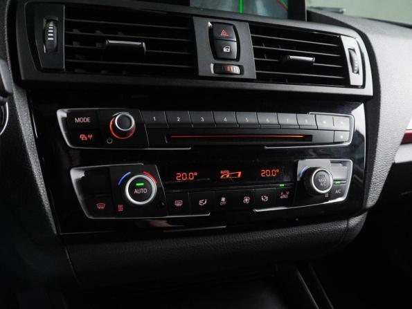 BMW 1 серии II (F20/F21) Рестайлинг с пробегом 2015 года, цена 2 334 000 рублей, 83169 км, хэтчбек, Автокод Объявления