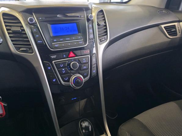 Hyundai i30 II с пробегом 2014 года, цена 945 000 рублей, 177887 км, хэтчбек, Автокод Объявления