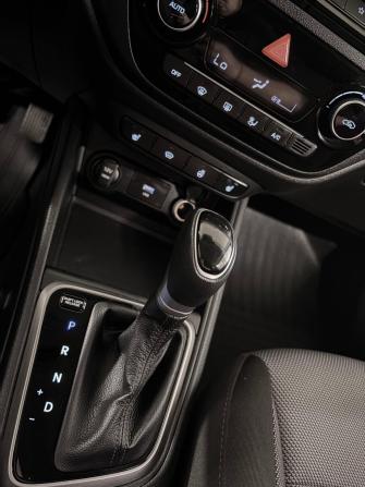 Hyundai Solaris II Рестайлинг с пробегом 2021 года, цена 1 630 000 рублей, 90508 км, седан, Автокод Объявления