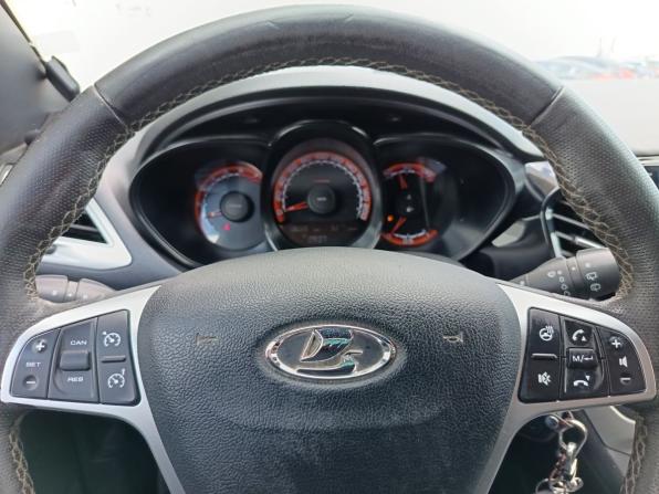 Lada (ВАЗ) Vesta I с пробегом 2021 года, цена 965 000 рублей, 136025 км, универсал, Автокод Объявления