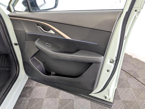 Omoda C5 I с пробегом 2023 года, цена 1 580 000 рублей, 81300 км, внедорожник, Автокод Объявления