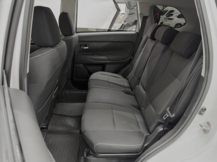Mitsubishi Outlander III Рестайлинг 3 Ростов-на-Дону  - изображение 9