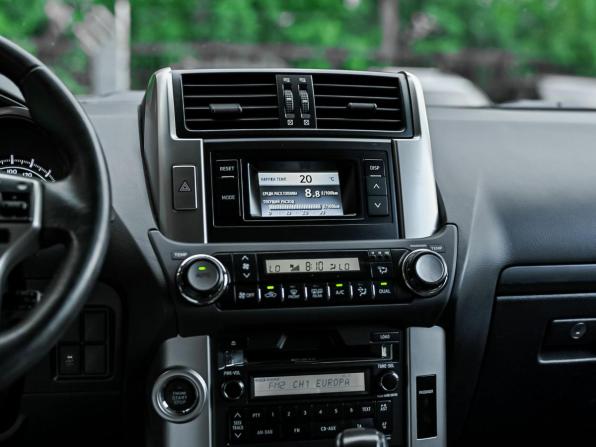 Toyota Land Cruiser Prado 150 Series Рестайлинг 1 с пробегом 2013 года, цена 3 050 000 рублей, 132510 км, внедорожник, Автокод Объявления