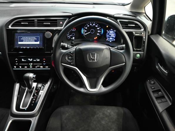 Honda Shuttle II с пробегом 2018 года, цена 1 670 000 рублей, 43454 км, универсал, Автокод Объявления