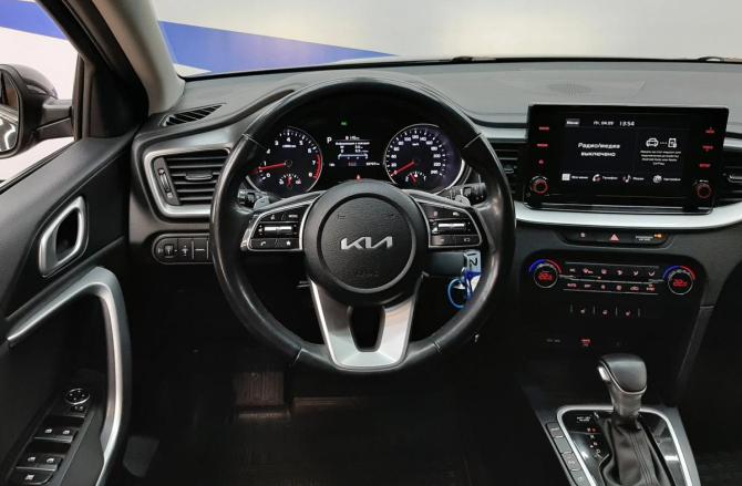 Kia Ceed III Рестайлинг с пробегом 2021 года, цена 2 270 000 рублей, 39707 км, универсал, Автокод Объявления