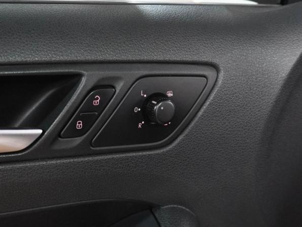 Volkswagen Jetta VI с пробегом 2012 года, цена 1 099 000 рублей, 140912 км, седан, Автокод Объявления
