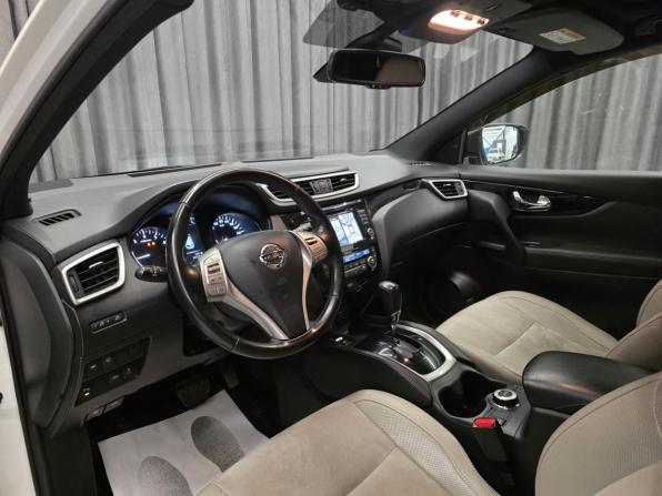 Nissan Qashqai II с пробегом 2015 года, цена 1 700 000 рублей, 93000 км, внедорожник, Автокод Объявления