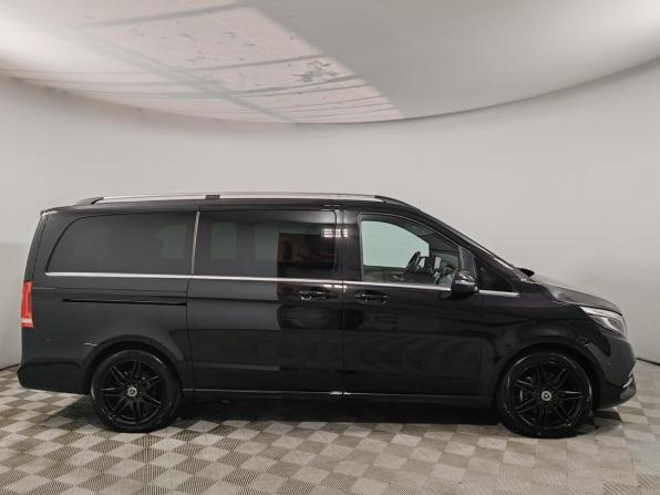 Mercedes-Benz V-Класс III (W447) Рестайлинг с пробегом 2022 года, цена 9 649 000 рублей, 18284 км, минивэн, Автокод Объявления