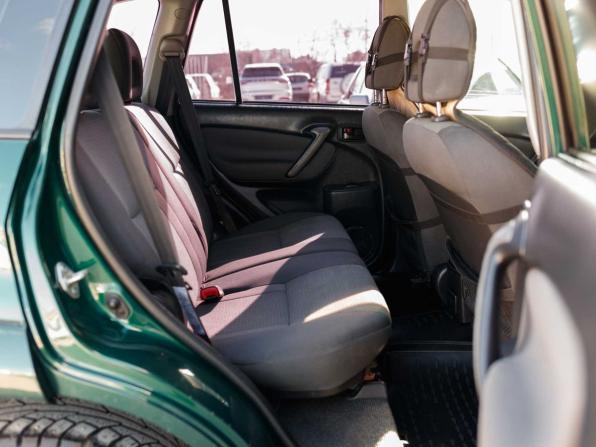 Toyota RAV4 II (XA20) Рестайлинг с пробегом 2004 года, цена 820 000 рублей, 273797 км, внедорожник, Автокод Объявления