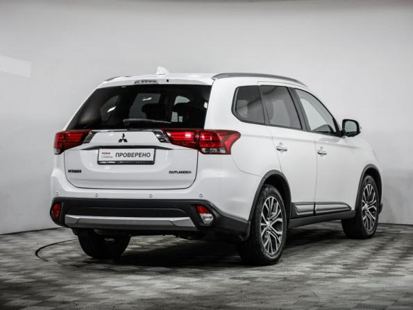 Mitsubishi Outlander III Рестайлинг 2 с пробегом 2017 года, цена 1 899 000 рублей, 174528 км, внедорожник, Автокод Объявления