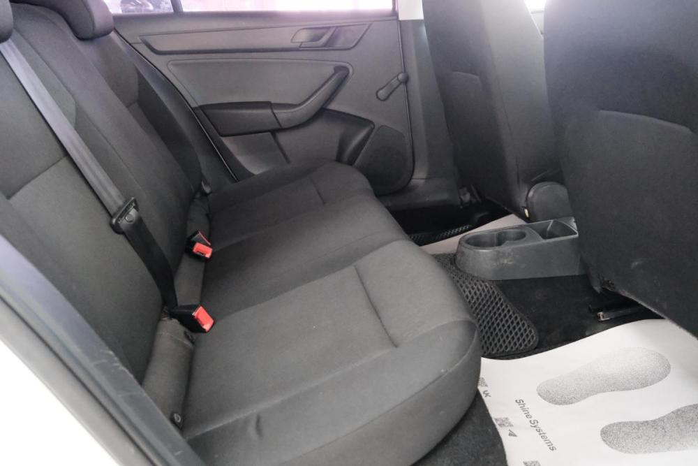 Skoda Rapid I Омск  - изображение 22