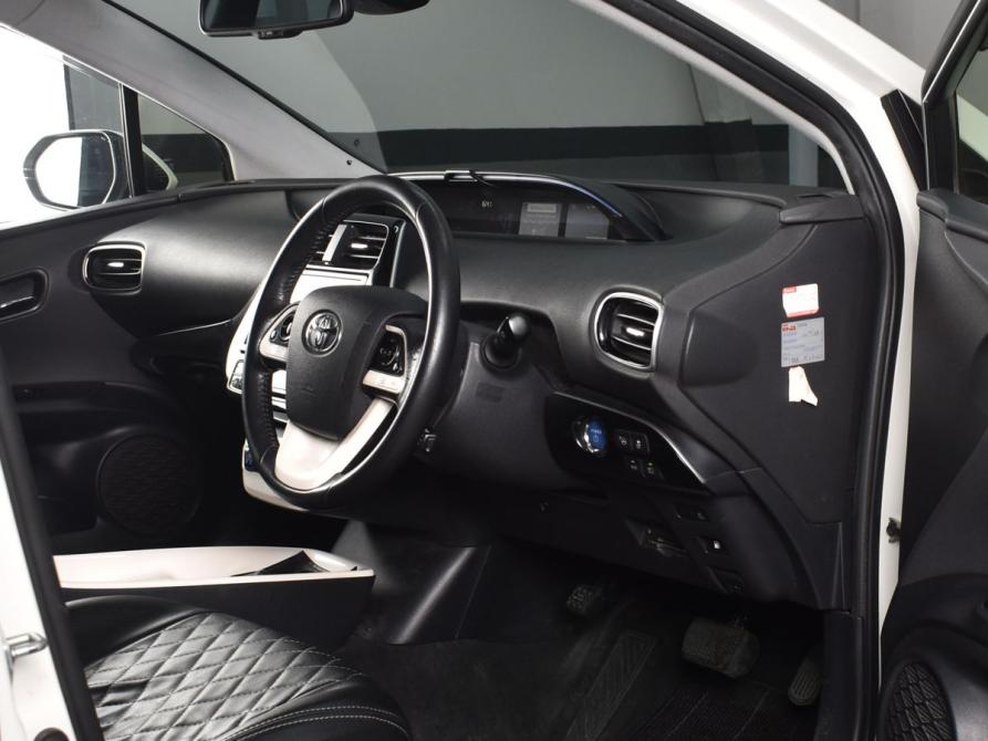 Toyota Prius IV (XW50) Кемерово  - изображение 6