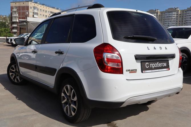 Lada (ВАЗ) Granta I Рестайлинг с пробегом 2022 года, цена 849 000 рублей, 67000 км, универсал, Автокод Объявления