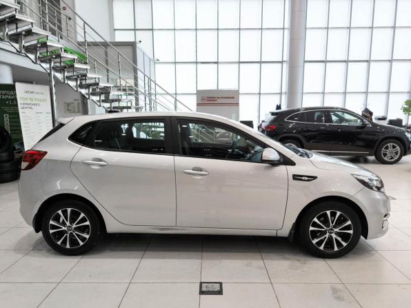 Kia Rio III Рестайлинг с пробегом 2017 года, цена 1 250 000 рублей, 84500 км, хэтчбек, Автокод Объявления
