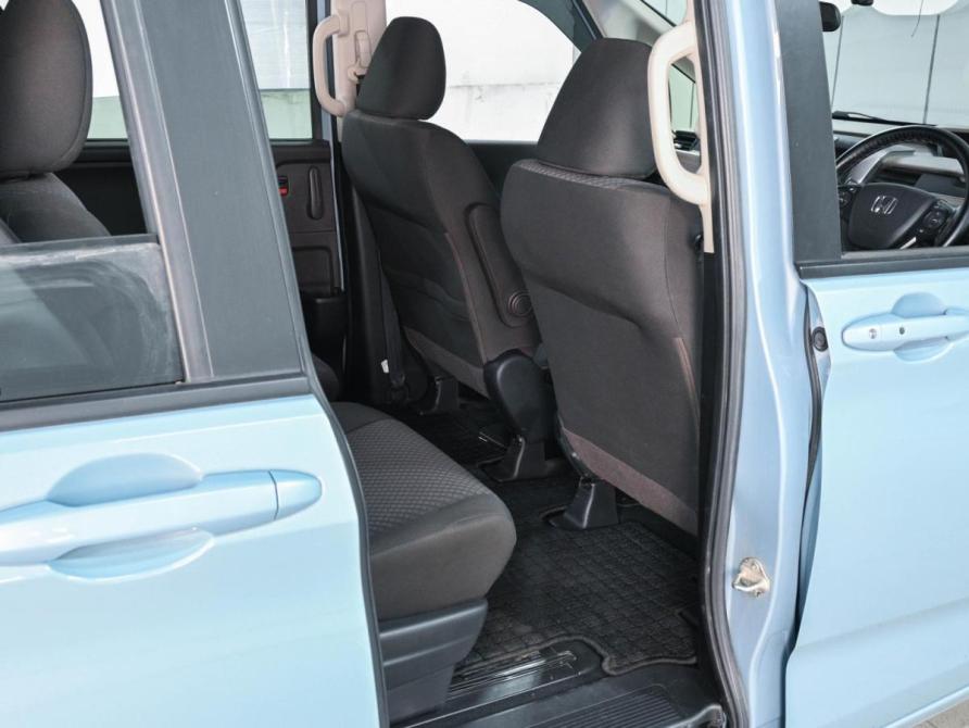 Honda Freed II Рестайлинг Ростов-на-Дону  - изображение 13