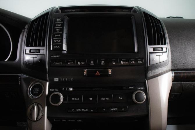 Toyota Land Cruiser 200 Series с пробегом 2011 года, цена 3 259 000 рублей, 374350 км, внедорожник, Автокод Объявления