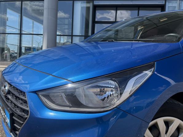 Hyundai Solaris II с пробегом 2017 года, цена 1 165 000 рублей, 103000 км, седан, Автокод Объявления