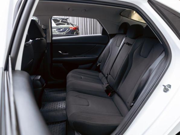 Hyundai Elantra VII (CN7) с пробегом 2022 года, цена 1 695 000 рублей, 72371 км, седан, Автокод Объявления