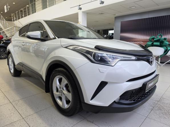 Toyota C-HR I Рестайлинг с пробегом 2019 года, цена 2 499 000 рублей, 69071 км, внедорожник, Автокод Объявления