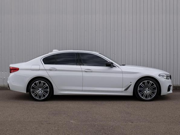 BMW 5 серии VII (G30/G31/G38) с пробегом 2020 года, цена 4 399 000 рублей, 93886 км, седан, Автокод Объявления